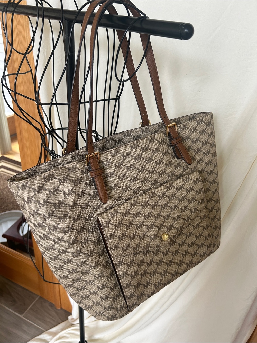 Michael Kors Signature MK Tote in Tan and Brown